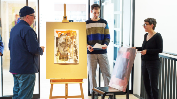 Séverine Oppliger (ganz rechts) Hauptbild