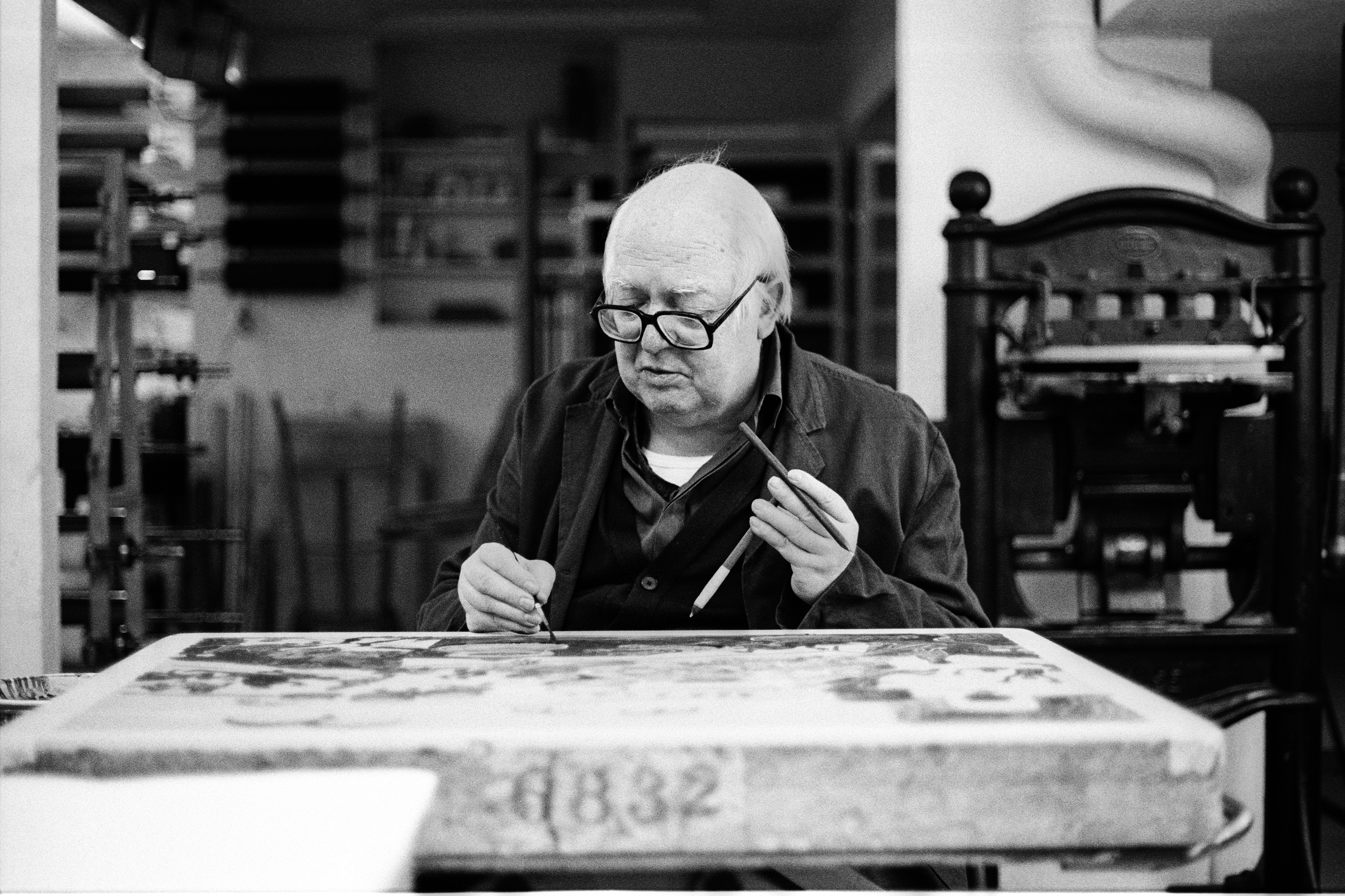Friedrich Dürrenmatt à l’atelier Erker à Saint-Gall, 1989, photographie © Franziska Messner-Rast