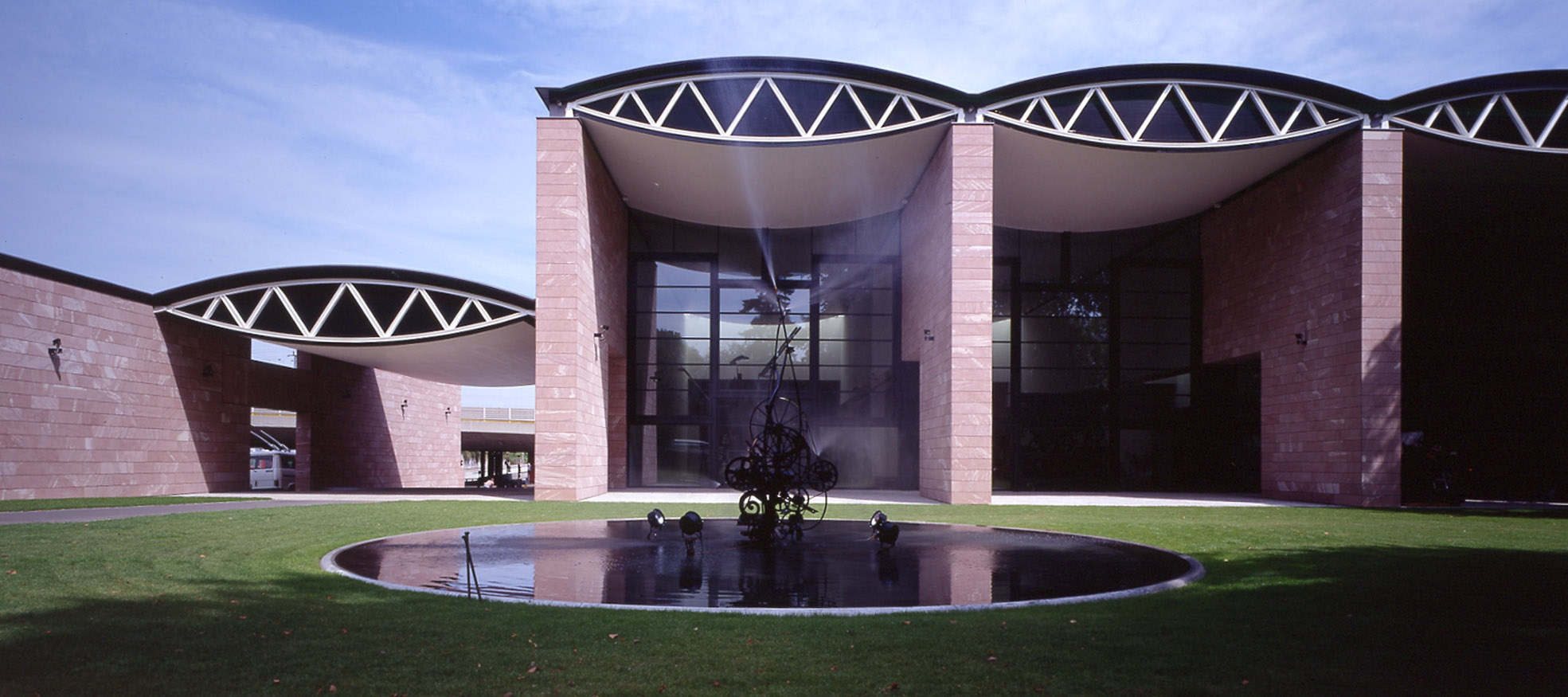 Museo Jean Tinguely a Basilea, fotografia: Pino Musi